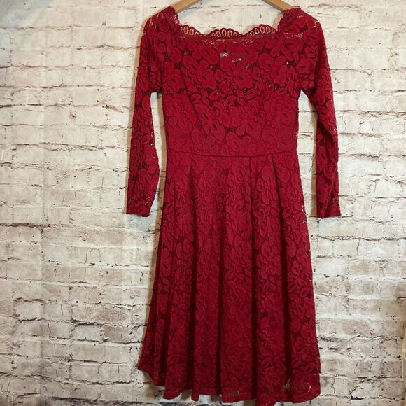 MissMay Dress Womens Small Red All Over Lace Overlay Off The Shoulder Midi Lined - Picture 1 of 15